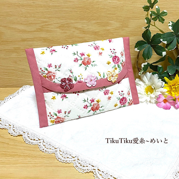 ３つのお花飾りポケットティッシュカバー／ローズ(11-3-3) 1枚目の画像