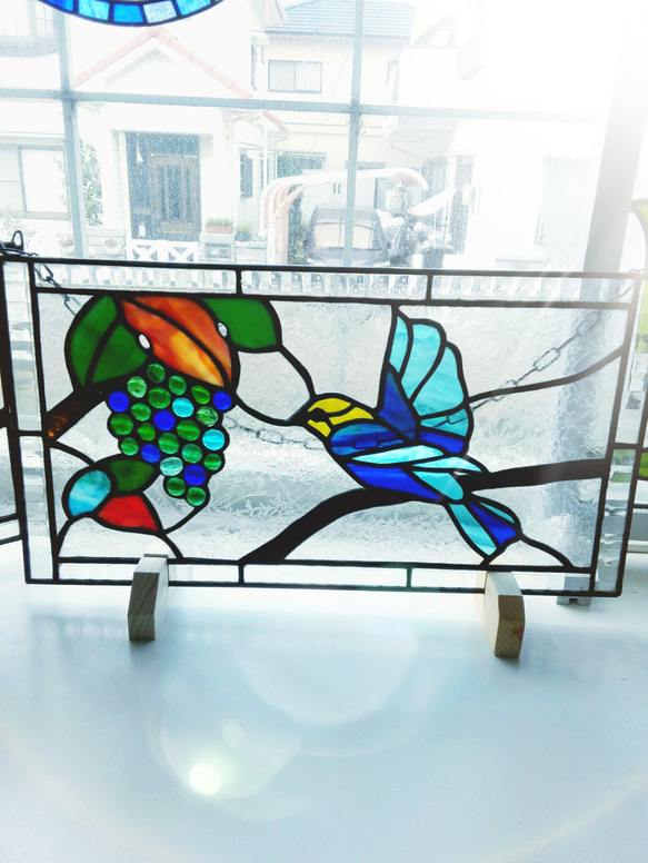 ミノル様オーダー品専用　ステンドグラス　青い鳥とぶどうのパネル(壁埋め込み加工付) 2枚目の画像