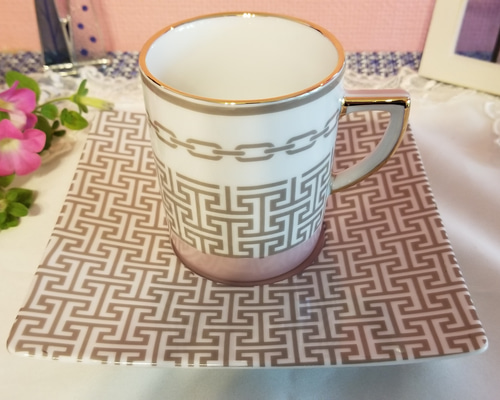 f1ab9cf4a81d1377e862bfbd31b880