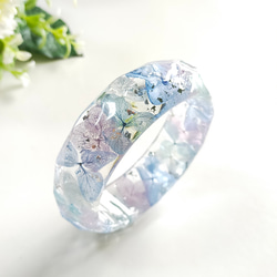 〜箔/ラメ入り 色を選べる紫陽花バングル〜　ブレスレット　ブルー　クリア　レジン　推し　ドライフラワー　透明　魚　イルカ 17枚目の画像