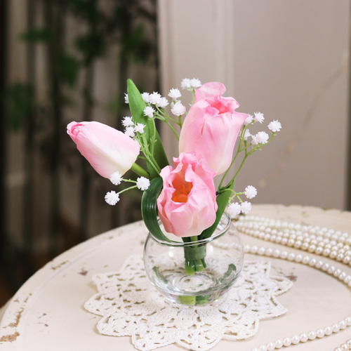 水替え不要!!「チューリップとかすみ草の花束ガラス器アレンジ」ピンク 