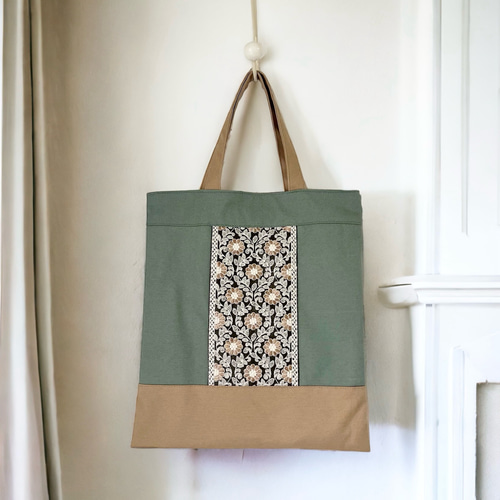 A4サイズ対応/インド刺繍×帆布☆トートバッグ&ポーチセット A4サイズ対応/インド刺繍×帆布☆トートバッグ&ポーチセット