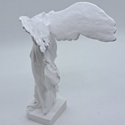 石膏像　デッサン　サモトラケのニケ　ホワイト　インテリア　彫刻　置物　レジン 4枚目の画像