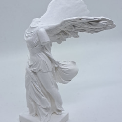 石膏像　デッサン　サモトラケのニケ　ホワイト　インテリア　彫刻　置物　レジン 3枚目の画像