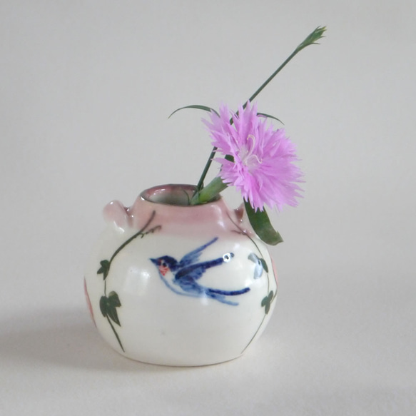 小罐“牽牛花燕子”（陶瓷花瓶） 第3張的照片
