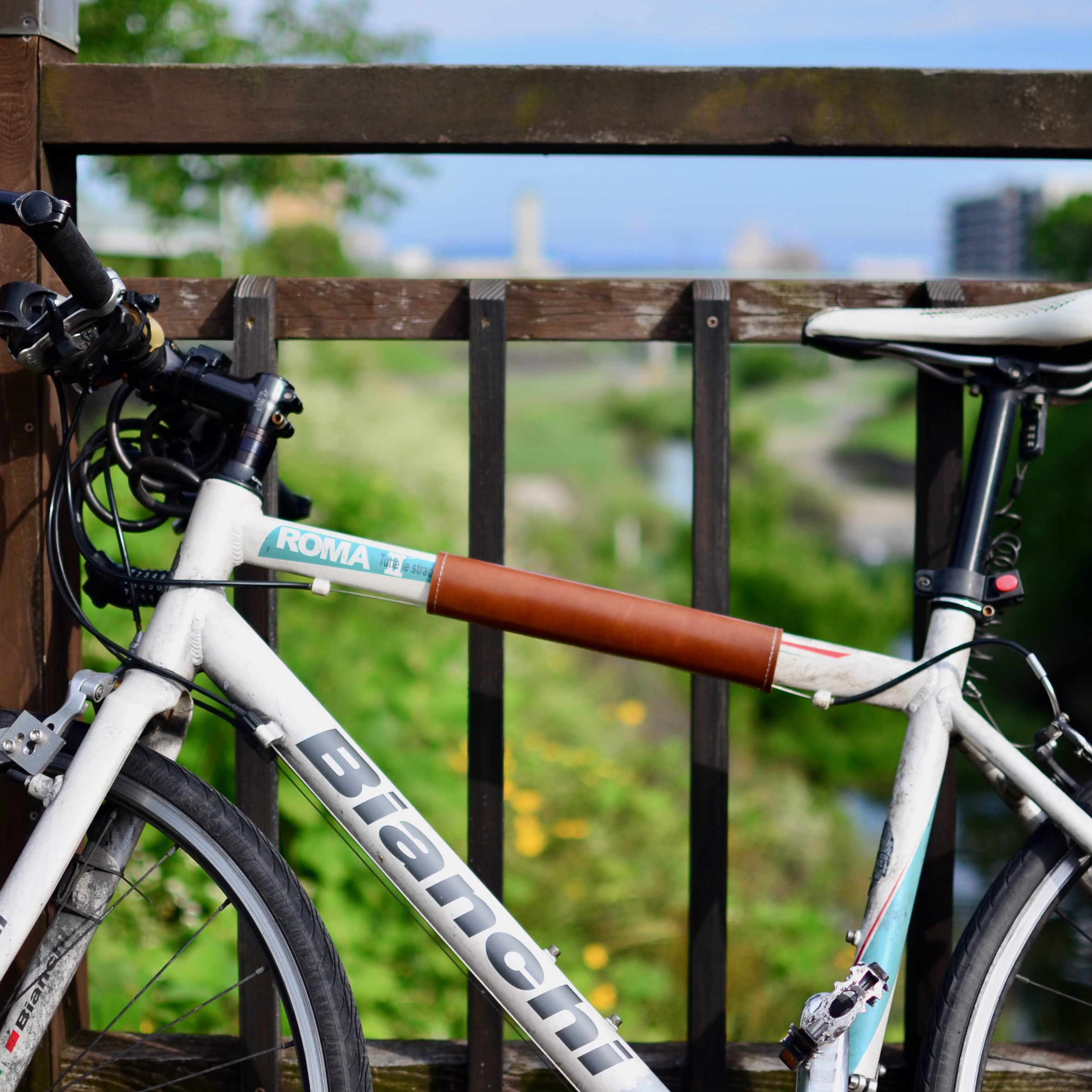 本体ヌメ革 レザー 自転車 トップチューブカバーフレームカ