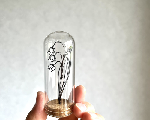 鉛筆画 「鈴蘭と包帯」作品 Ｎｏ．98 鉛筆画 「鈴蘭と包帯」作品 No．98 鉛筆画 「鈴蘭と包帯」作品