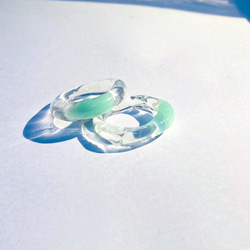 melt（clear×green）/ガラスのリング 3枚目の画像