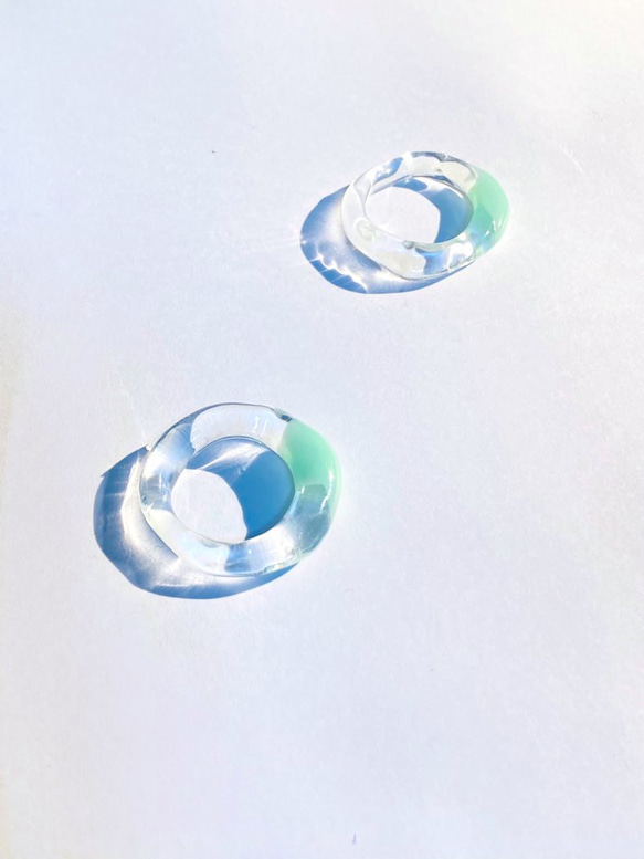melt（clear×green）/ガラスのリング 1枚目の画像
