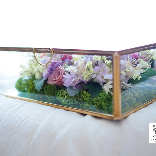 真鍮ガラスボックス・プリザーブドフラワー・スクエアー・高級プリザーブドフラワー 真鍮ガラスボックス・プリザーブドフラワー・スクエアー・高級