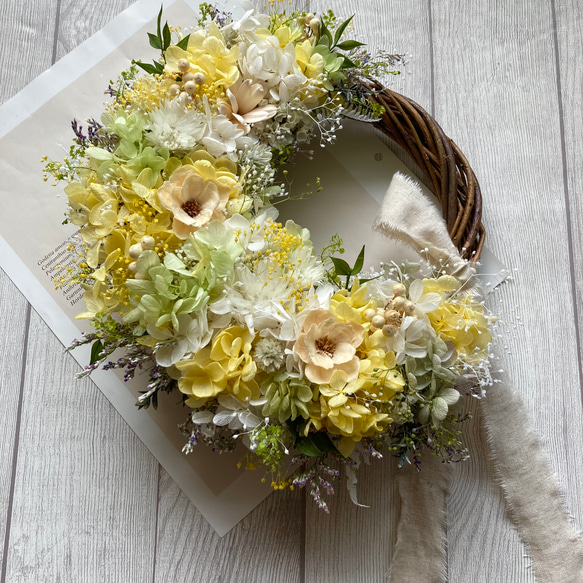 レモンイエローのリース　　　　プリザーブドフラワー/ドライフラワー　　　 9枚目の画像