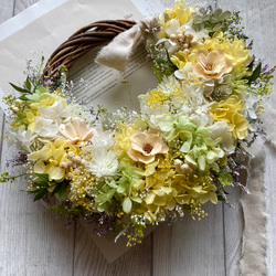 レモンイエローのリース　　　　プリザーブドフラワー/ドライフラワー　　　 7枚目の画像