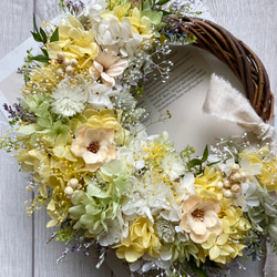 レモンイエローのリース　　　　プリザーブドフラワー/ドライフラワー　　　 5枚目の画像