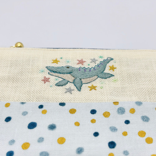 ミントグリーン星刺繍ポーチ お星さまとモササウルス 刺繍 ポーチ ポーチ mame.pii 通販