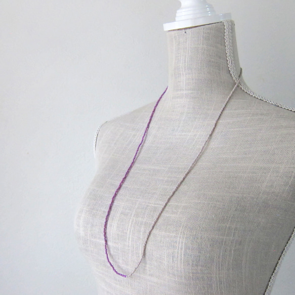 パープル KABURU 留め具のない かぶるタイプのガラスビーズネックレス 金属アレルギー対応 紫 3枚目の画像