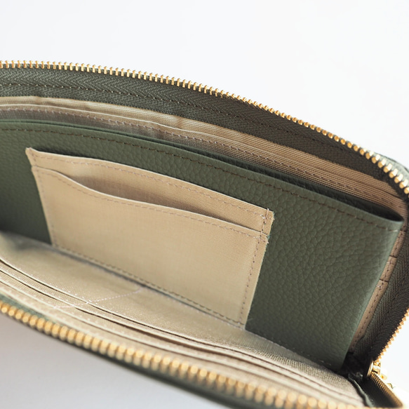 スリムで軽く大容量な長財布(ダークオリーブ) 国産牛革シュリンク 14枚カードポケット【かわつむ】薄いL字ファスナー 皮 7枚目の画像