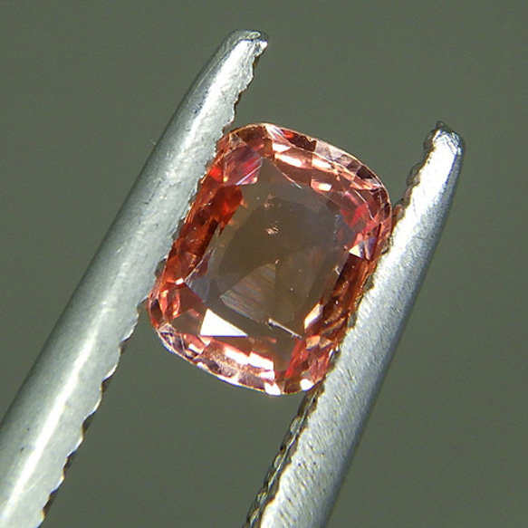 パパラチアサファイア 0.583ct ルース アカデミー鑑別 0412 パパラチアサファイア ┈┈┈┈┈┈┈┈┈┈┈┈┈┈┈┈┈┈┈┈┈┈┈┈┈┈┈┈┈┈┈┈