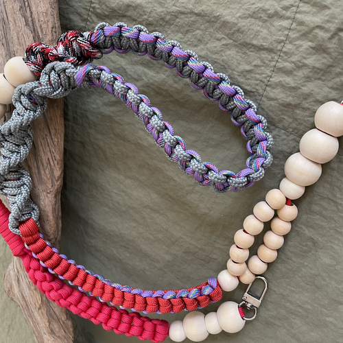 woodとパラコードのストラップ purple×red ネックストラップ