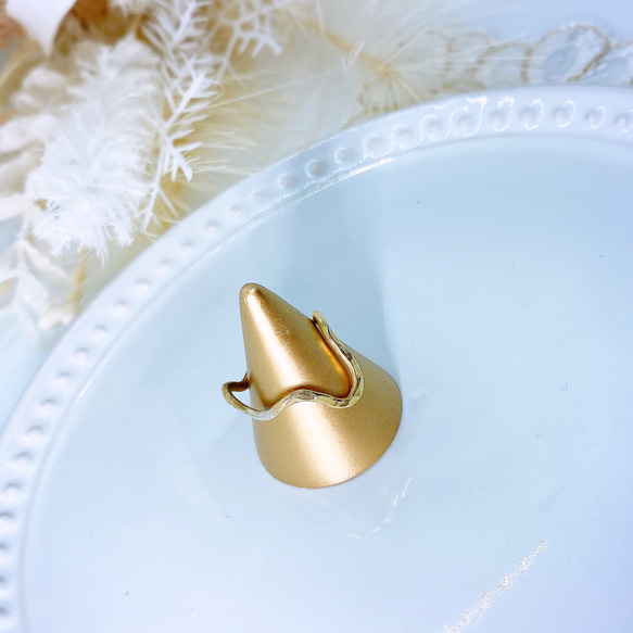 うねうね brassring 真鍮 シンプル指輪 指輪・リング Fururi 通販｜Creema(クリーマ) 16183131