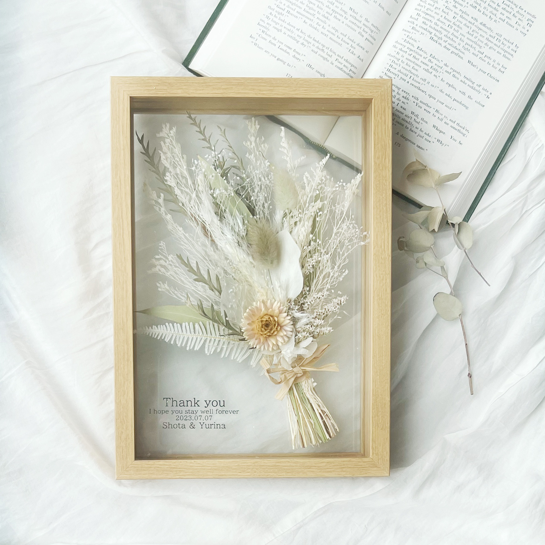 文字入れOK 木製ガラスフレームブーケ　6001ホワイト　両親贈呈　子育て感謝状　結婚式　結婚祝い　誕生日　還暦祝い