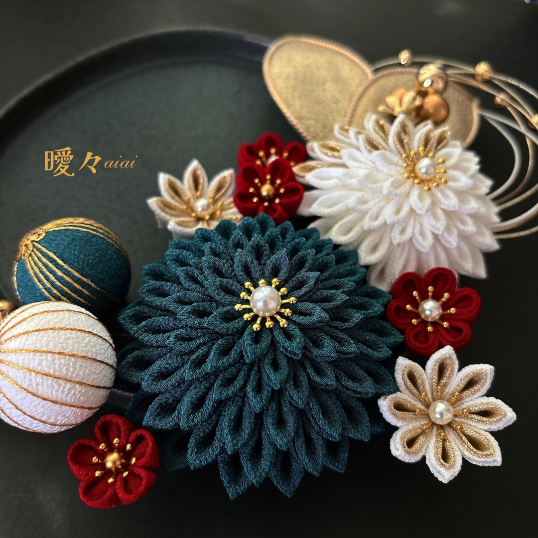 つまみ細工髪飾り　和装　着物　振袖　袴　色打掛　成人式　卒業式　結婚式　白　緑　グリーン　ゴールド