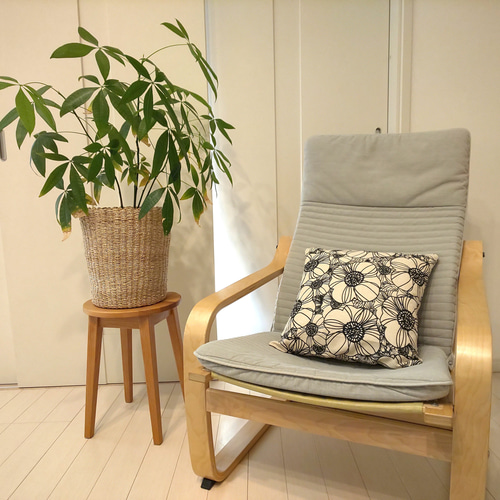 クッションカバー モノトーンフラワー クッション・クッションカバー