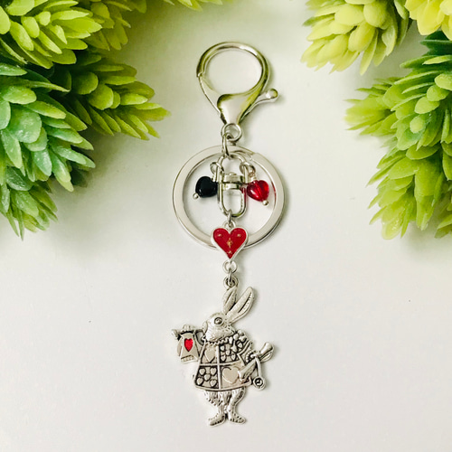 不思議の国のアリス」【白ウサギ(裁判)】シルバー キーホルダー