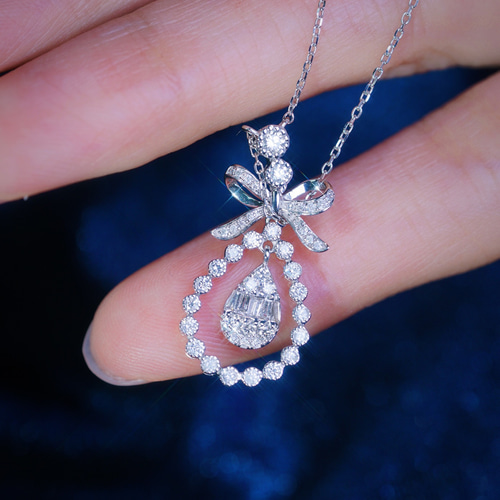 リボンモチーフ 天然ダイヤモンドペンダントk18 ネックレス  