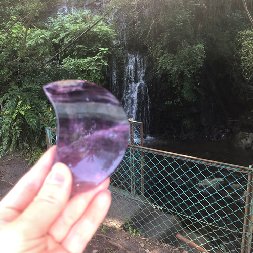 虹入り☆フローライトムーン☆お月様☆瀧川神社にて浄化☆170g☆94.5mm