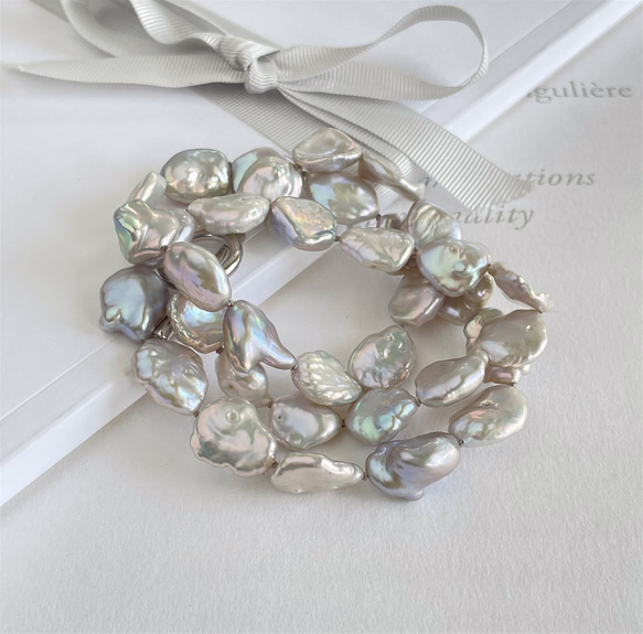 可愛不規則形狀銀色淡水罌粟巴洛克珍珠項圈 第12張的照片