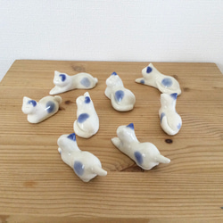 陶器の小さな猫たち(青ぶち) 6枚目の画像