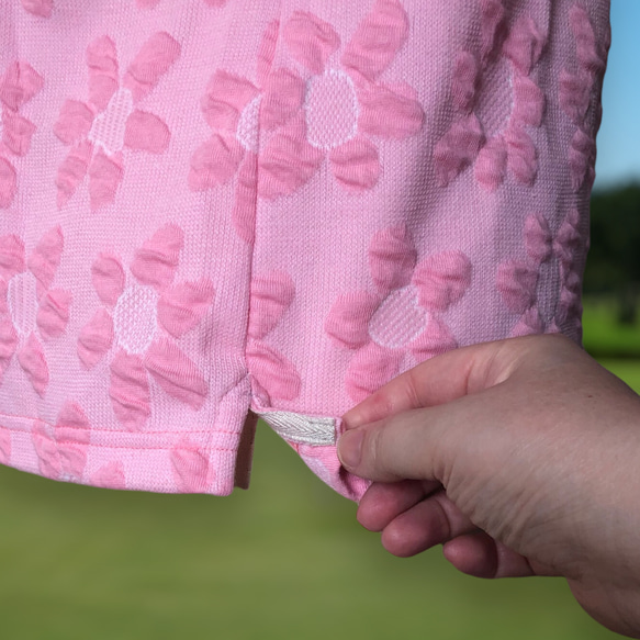 お花模様の尾州ジャカード レディースゴルフシャツ ハイネック モックネック ゴルフウェア 9枚目の画像