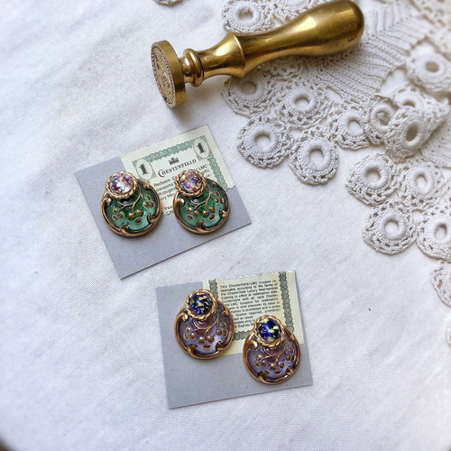 売り切れました。アンティークヴィンテージガラスボタンイヤリング 売り切れました。アンティークヴィンテージガラスボタンイヤリング