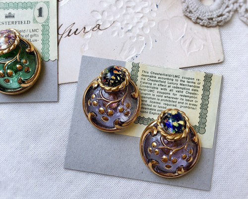 売り切れました。アンティークヴィンテージガラスボタンイヤリング 売り切れました。アンティークヴィンテージガラスボタンイヤリング