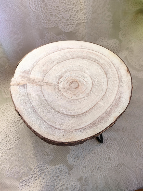 花台・中間サイズ　丸太桐材　インテリア雑貨　観葉植物　テーブル　小物置き　机　 3枚目の画像