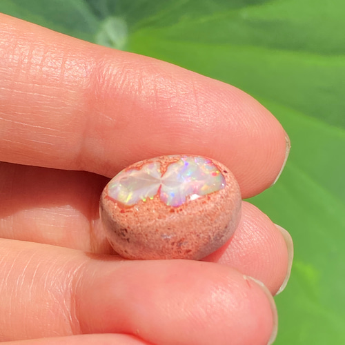 カンテラオパール 母岩付きオパール ルース 32 天然石 天然色 天然石