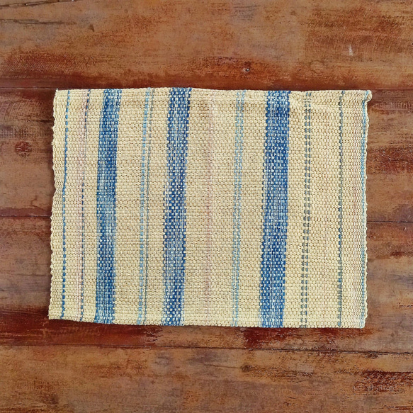 [セール]草木染めコットンの手織りランチョンマット / マンゴーイエロー / 2枚セット 6枚目の画像