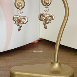 H様オーダーメイドボールパイソンのピアス 4枚目の画像