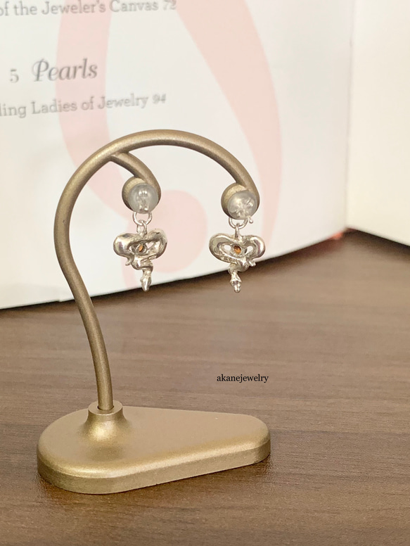 H様オーダーメイドボールパイソンのピアス 5枚目の画像