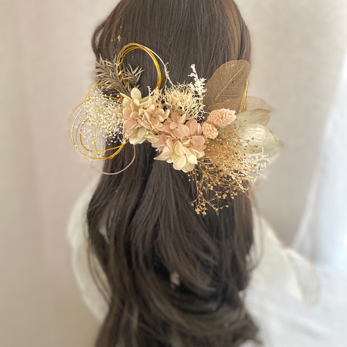 ✴︎ドライフラワーヘッドドレス✴︎くすみピンクゴールド和装飾り成人式髪飾り くすみピンクとゴールドのドライフラワー髪飾り 金箔付き
