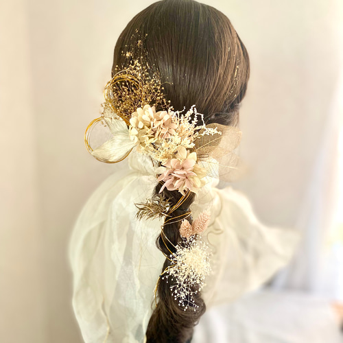 ✴︎ドライフラワーヘッドドレス✴︎くすみピンクゴールド和装飾り成人式髪飾り くすみピンクとゴールドのドライフラワー髪飾り 金箔付き