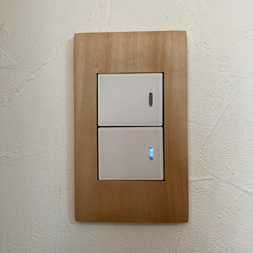 職人技が冴える木のスイッチプレート栃（Panasonicアドバンスシリーズ  