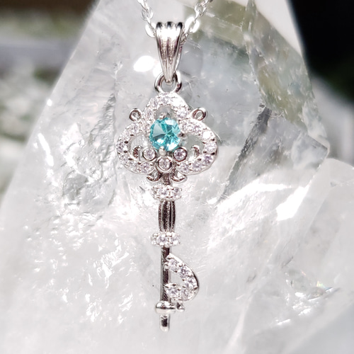 奇跡の輝き✨ パライバトルマリン 合成石 3mm キーモチーフ 