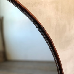 数量限定　RM-8　古材　丸型　鏡　ミラー　木製枠　壁掛け　置き鏡　美容室　ご自宅　ラウンド　サークル　円型 5枚目の画像