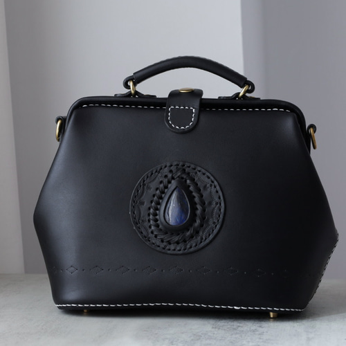 天然石×革の組み合わせ」大容量 がま口 本革手作りのレザーショルダー 