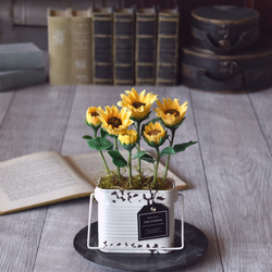 ◆粘土のお花◆　ヒマワリ　アンティーク調 ブリキポット　H830 1枚目の画像