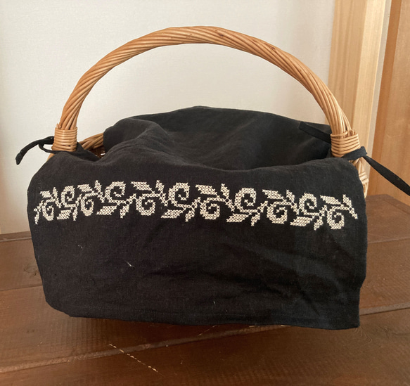 リネンかごカバー 手刺繍バスケットカバーD かごバッグ Ha⭐︎chima
