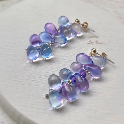 SOLD◆ ハンドメイド ピアス チェコビーズ ガラス 太陽 水色 クリア チェコビーズ・チェコドロップの揺れるオーロラクリアピアス/爽やか