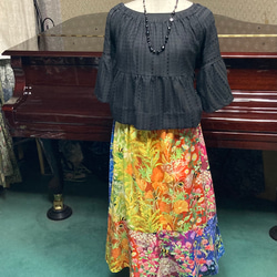 夏を楽しむ思いっきり華やかなスカート「Robin Pickensさんの美しいレインボーカラー」moda生地 4枚目の画像