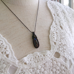 マクラメ編みボルダーオパールペンダントA ネックレス・ペンダント